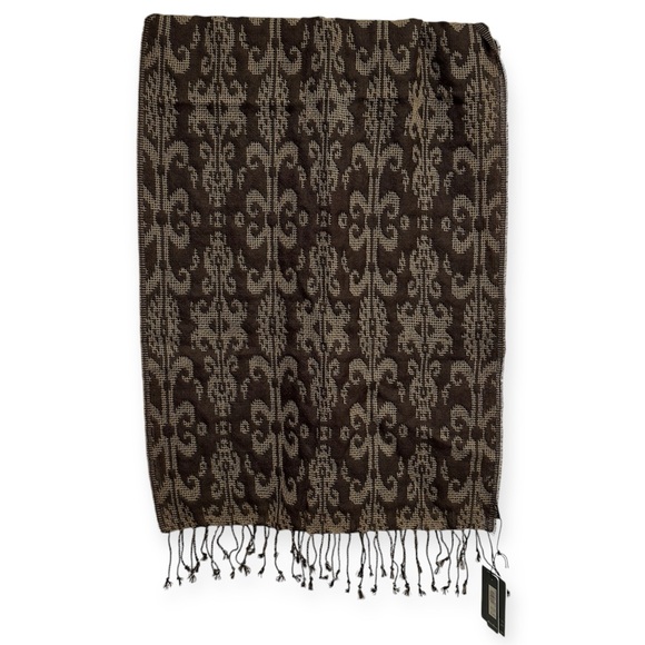 Eddie Bauer Embroidered Jacquard Wool Blend Scarf - Picture 1 of 10